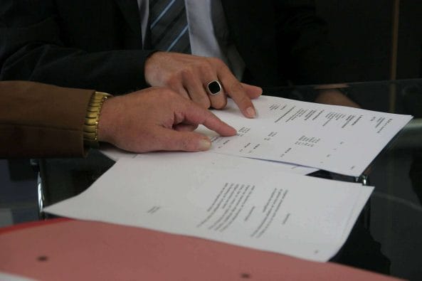 USCIS actualiza sus políticas y brinda más oportunidades para obtener la visa de inmigrante 2 En esta nota nuestro equipo de abogados de inmigración en Maryland informan sobre la actualización de políticas de USCIS. La imagen es ilustrativa.